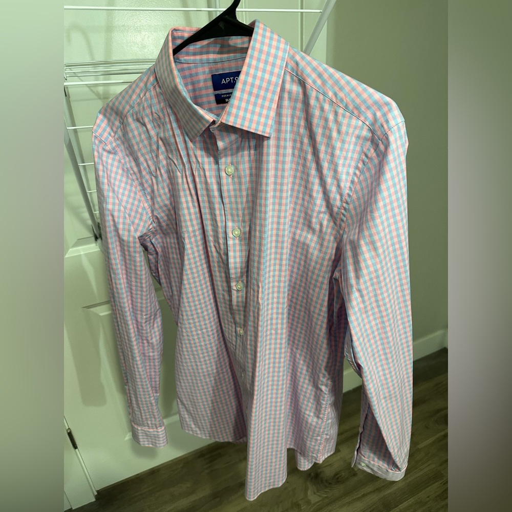 Slim fit Men dress shirt pink and blue checkered 15-15.5 34/35